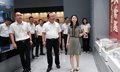 平湖市党政代表团莅临3377体育全网调研